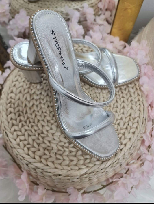 Suzie Sandals - Lulu Bella Boutique